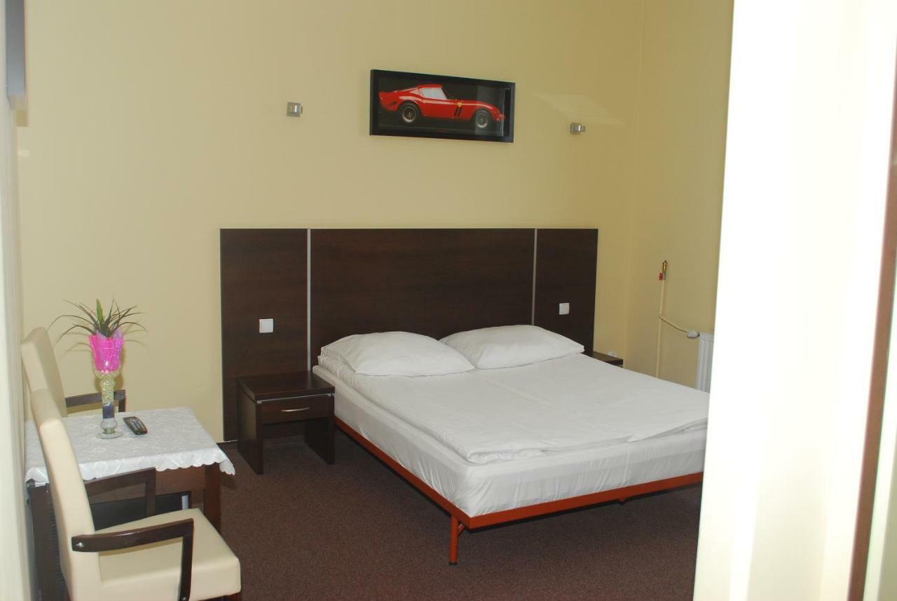 Hotel 104 Stargard Szczecinski Bilik gambar