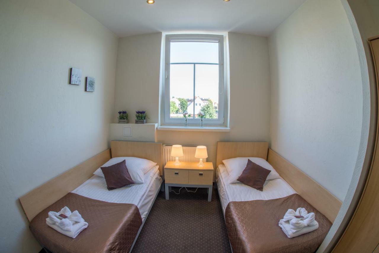 Hotel 104 Stargard Szczecinski Luaran gambar